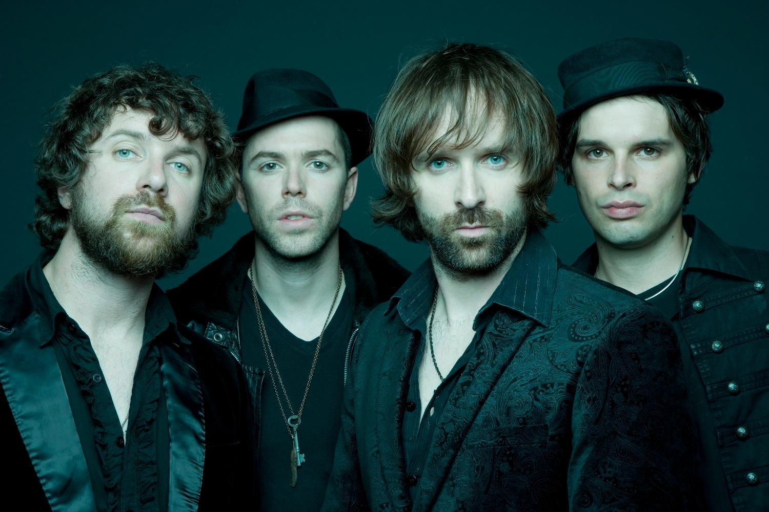 【trews】什么意思_英语trews的翻译_音标_读音_用法_例句_在线翻译_